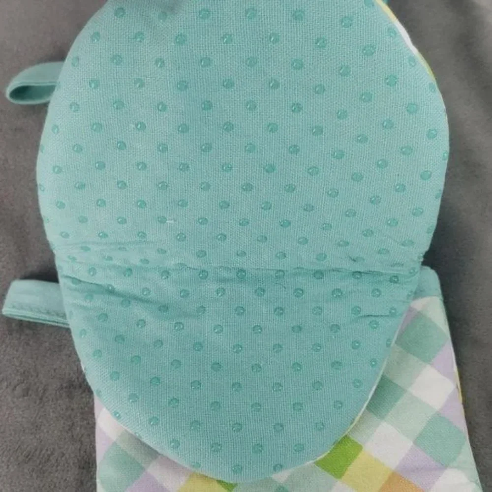 Easter Mini‎ Teal White Pink Colored Oven Mittens MITT 2 Pack Grabbers Hand